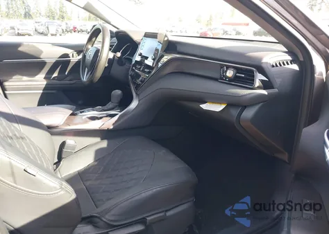 2024 Toyota Camry Hybrid Le z USA, uszkodzony, nr VIN 4T1C31AK2RU068196